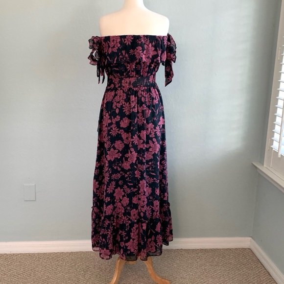 Lulus Love And Blooms Navy Floral Off-the-Shoulder Maxi NWT - Picture 9 of 16